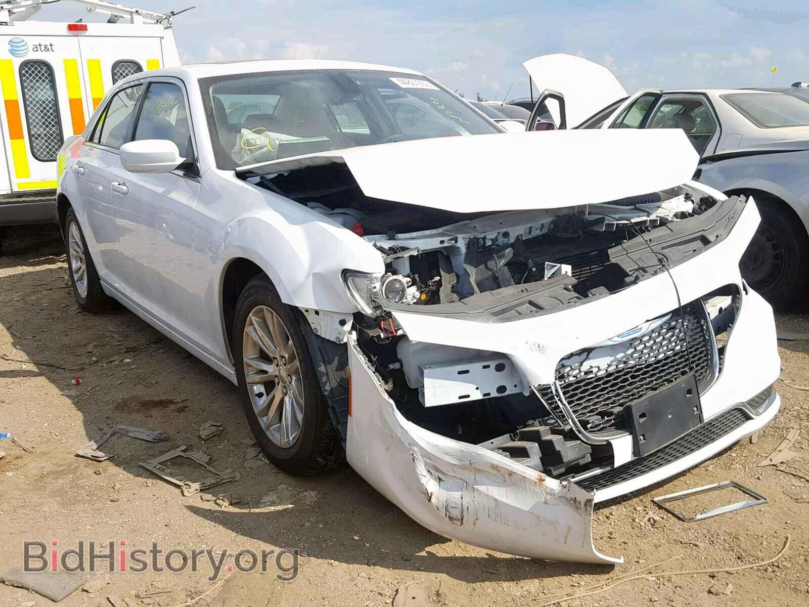 Фотография 2C3CCAAG5HH588057 - CHRYSLER 300 2017