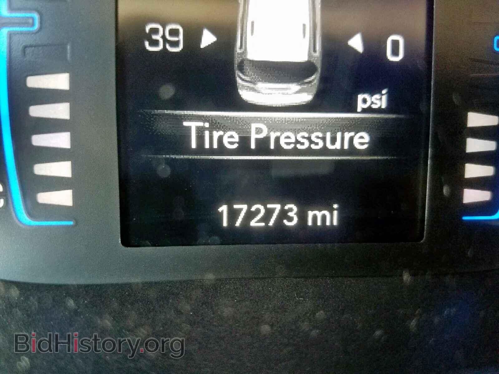 2017 CHRYSLER PACIFICA T - VIN: 2C4RC1DG1HR522505 - Photo 8