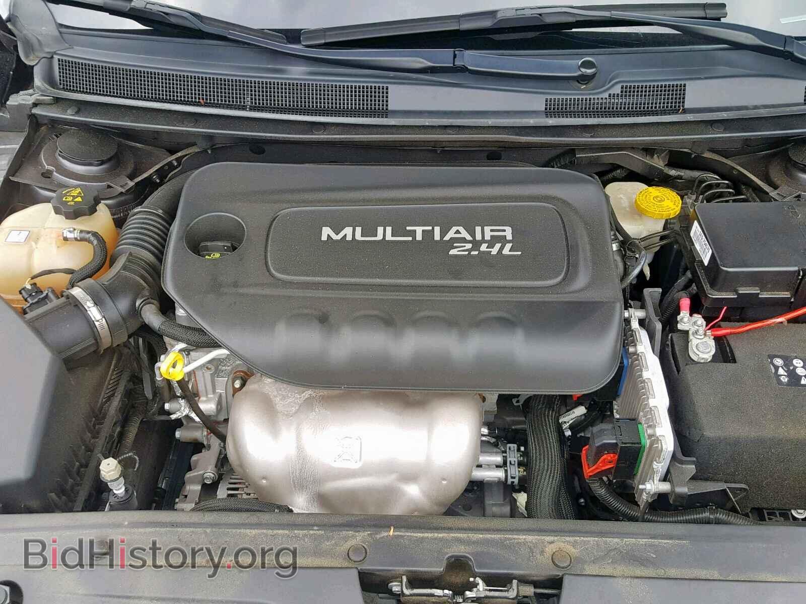 2016 CHRYSLER 200 - VIN: 1C3CCCAB8GN144273 - Photo 7