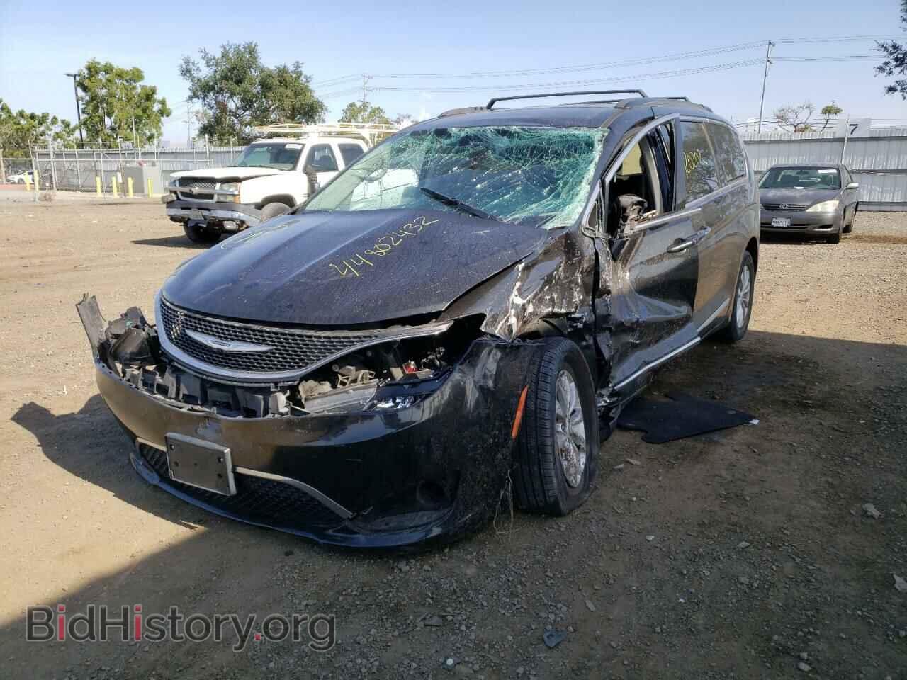2017 CHRYSLER PACIFICA - VIN: 2C4RC1BG2HR642526 - Фото 2