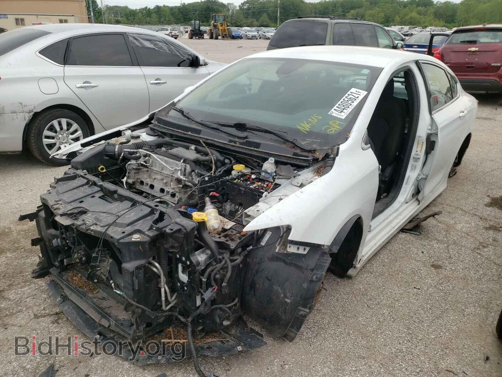 2015 CHRYSLER 200 - VIN: 1C3CCCAB9FN714196 - Photo 2