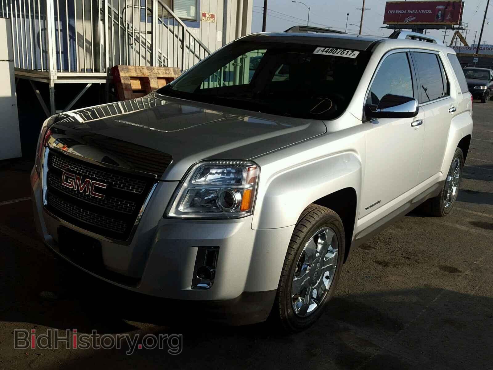 2010 GMC TERRAIN - VIN: 2CTFLHEY8A6241283 - Photo 2