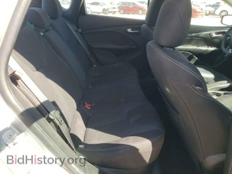 2015 Dodge DART (VIN 1C3CDFBB4FD390027) — photo 6 of 10