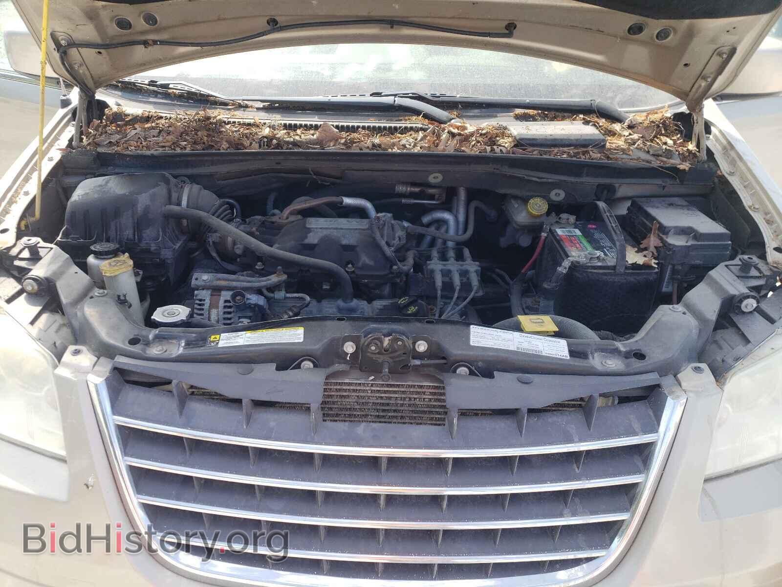 2008 CHRYSLER MINIVAN - VIN: 2A8HR54P08R637512 - Фото 7