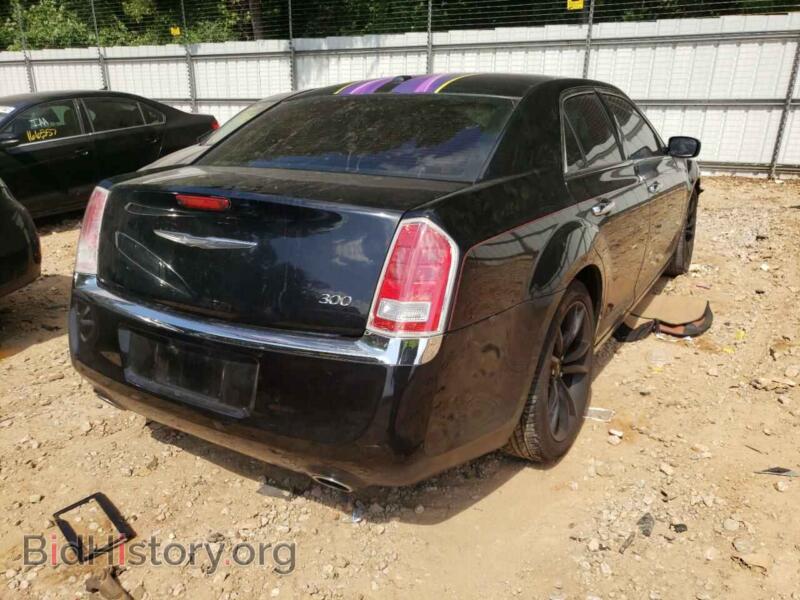 2012 Chrysler 300 (VIN 2C3CCACG7CH224261) — photo 4 of 10