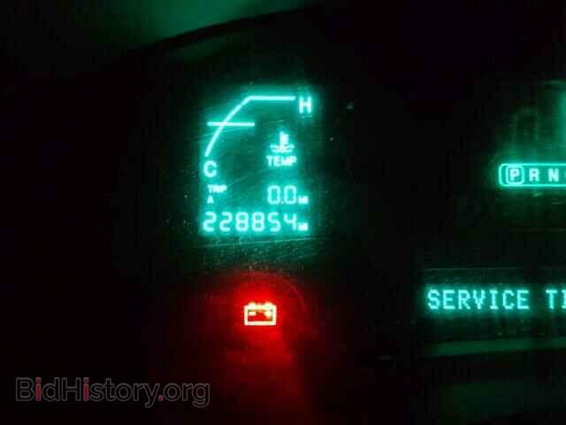2004 CADILLAC DEVILLE - VIN: 1G6KD57YX4U183348 - Photo 8
