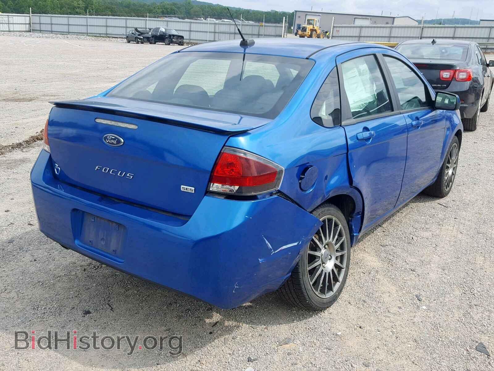 2011 FORD FOCUS - VIN: 1FAHP3GN6BW143929 - Photo 4