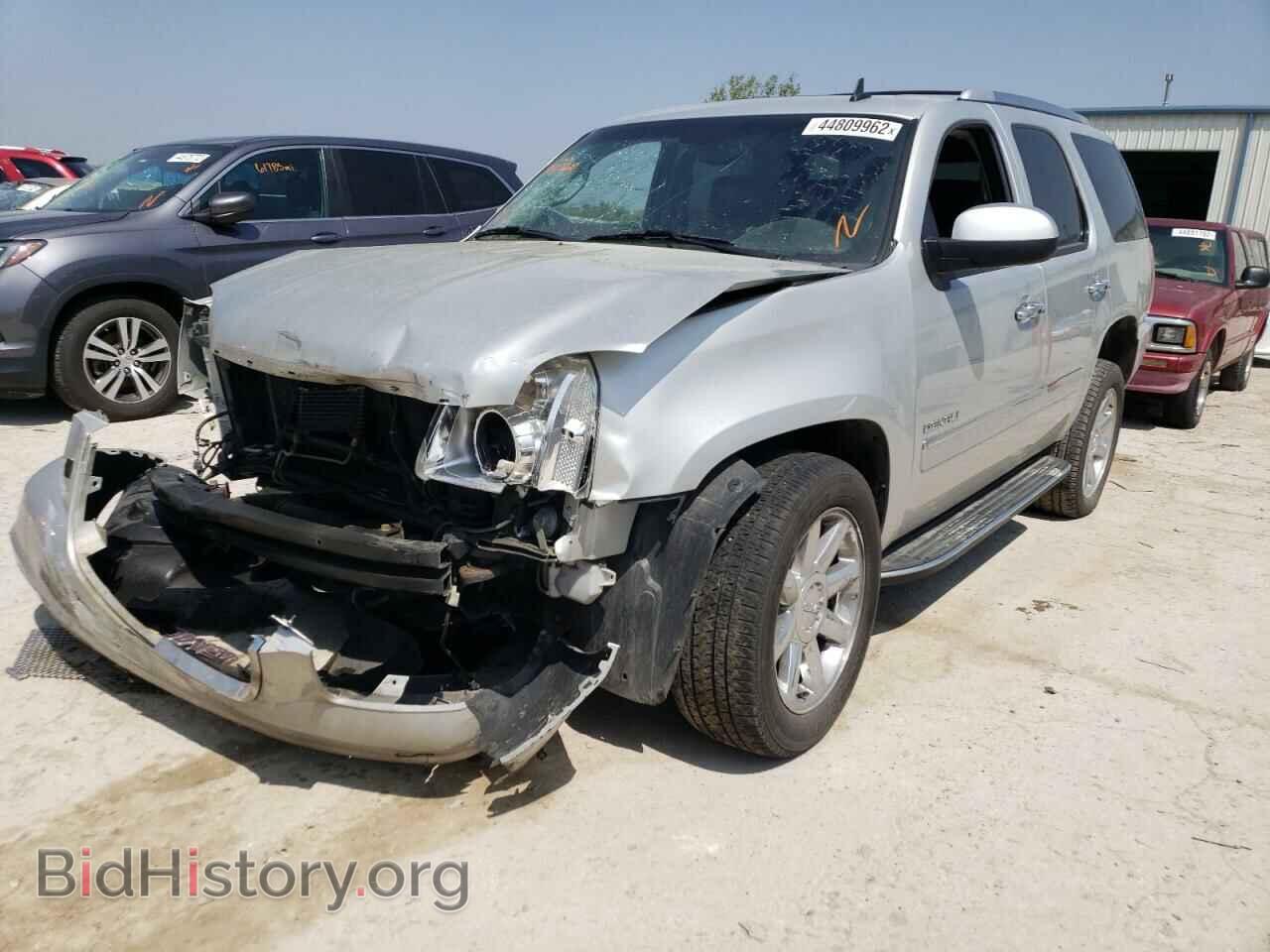 2010 GMC YUKON - VIN: 1GKUKEEF7AR281768 - Фото 2