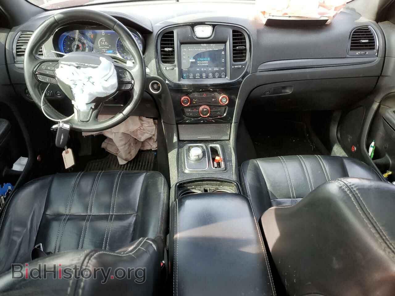 2016 CHRYSLER 300 - VIN: 2C3CCAGG7GH161940 - Photo 8