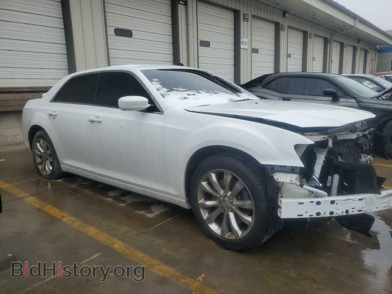 2016 CHRYSLER 300 - VIN: 2C3CCARG9GH112042 - Фото 4