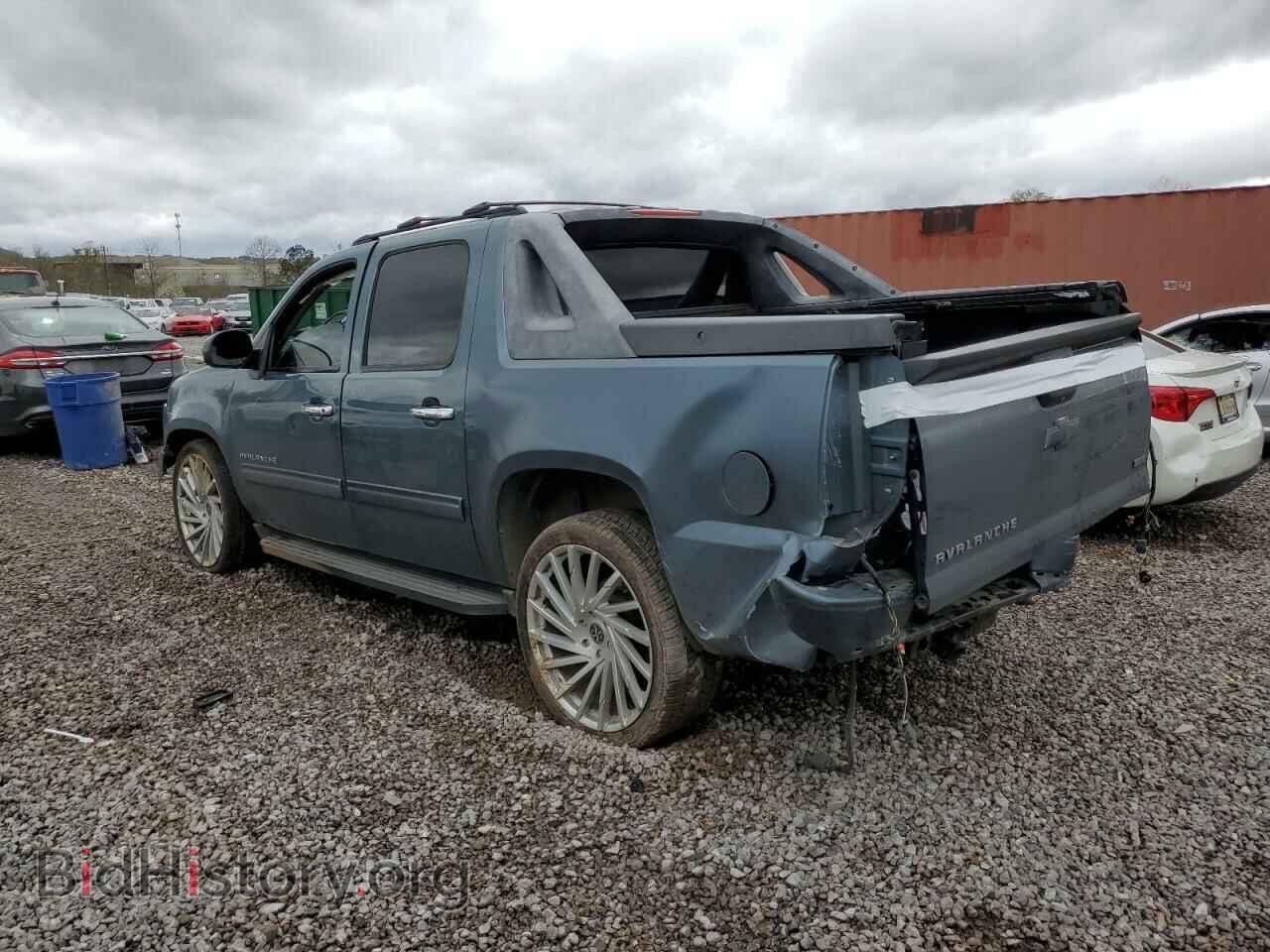2011 CHEVROLET AVALANCHE - VIN: 3GNMCEE06BG173333 - Фото 2