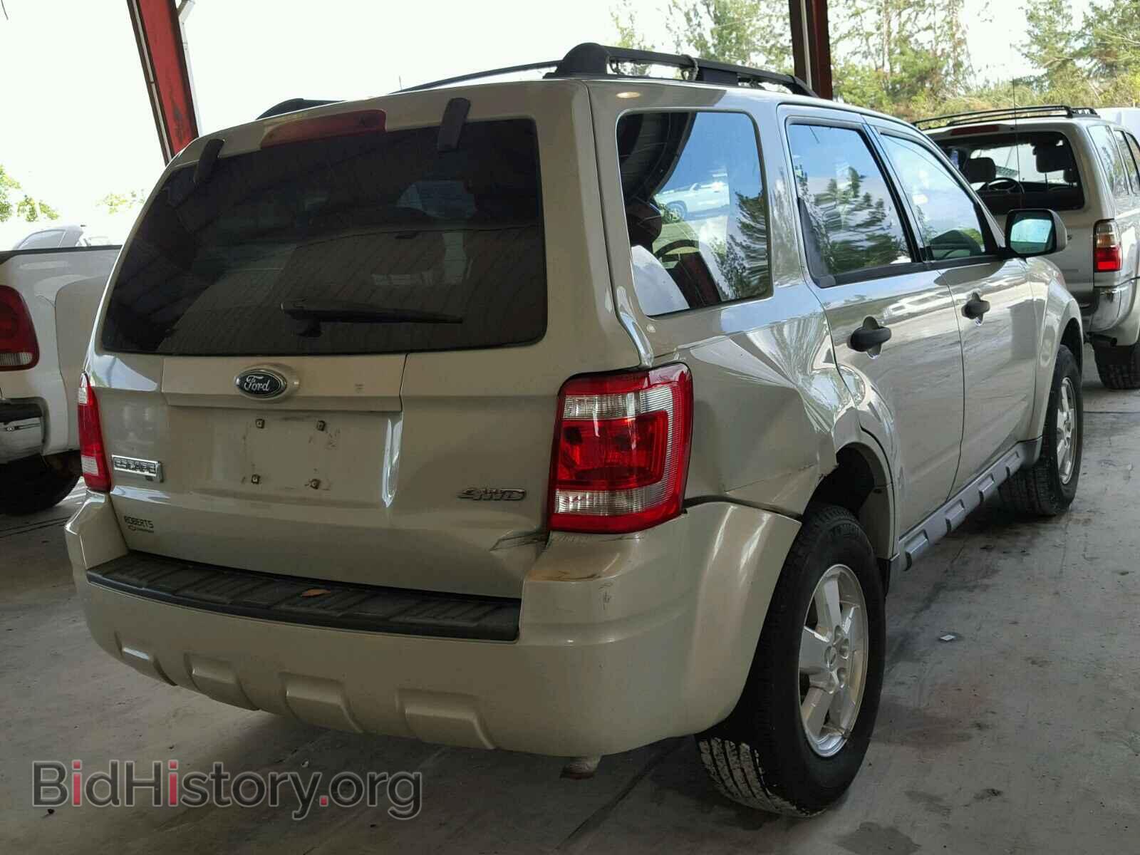 2009 FORD ESCAPE - VIN: 1FMCU93749KA79698 - Фото 4