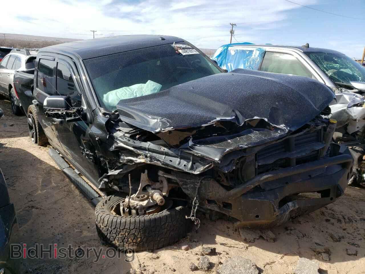 2018 RAM 1500 - VIN: 3C6RR7KT3JG186277 - Фото 2