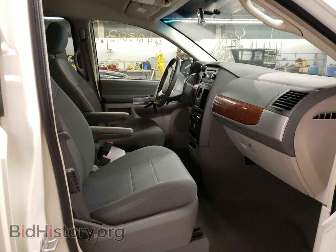 2008 CHRYSLER MINIVAN - VIN: 2A8HR54P48R120701 - Photo 5