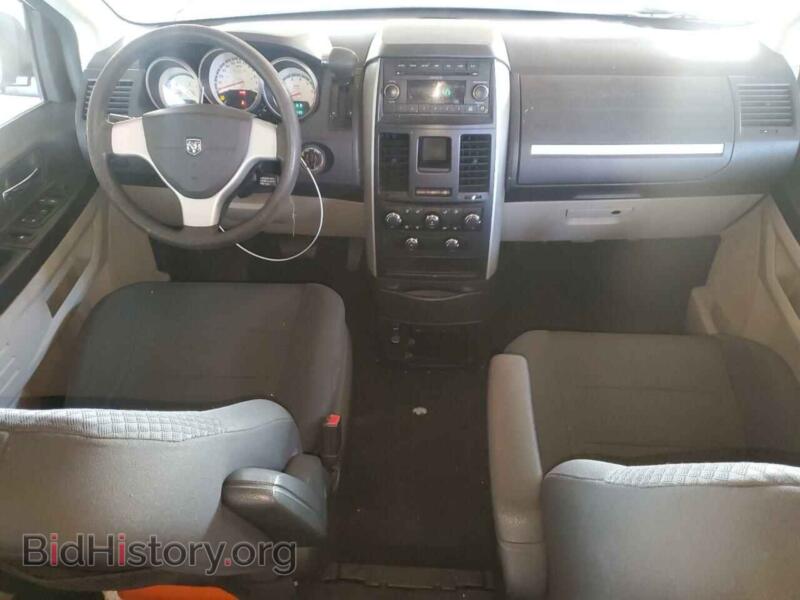 2010 Dodge CARAVAN (VIN 2D4RN4DEXAR497252) — фото 8 из 13