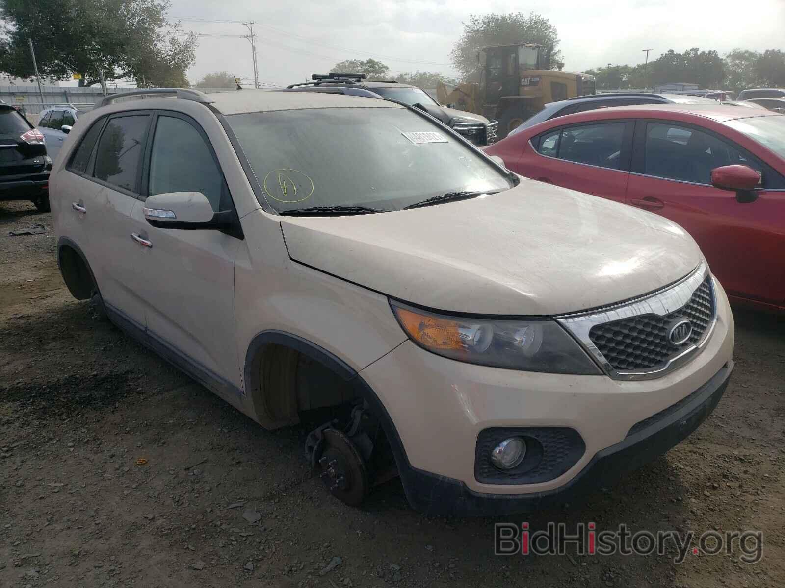 Photo 5XYKT3A17BG078412 - KIA SORENTO 2011