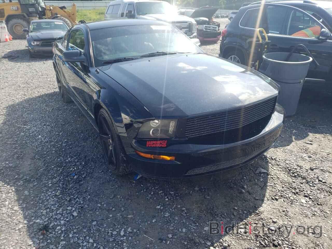 Photo 1ZVHT82H285100916 - FORD MUSTANG 2008