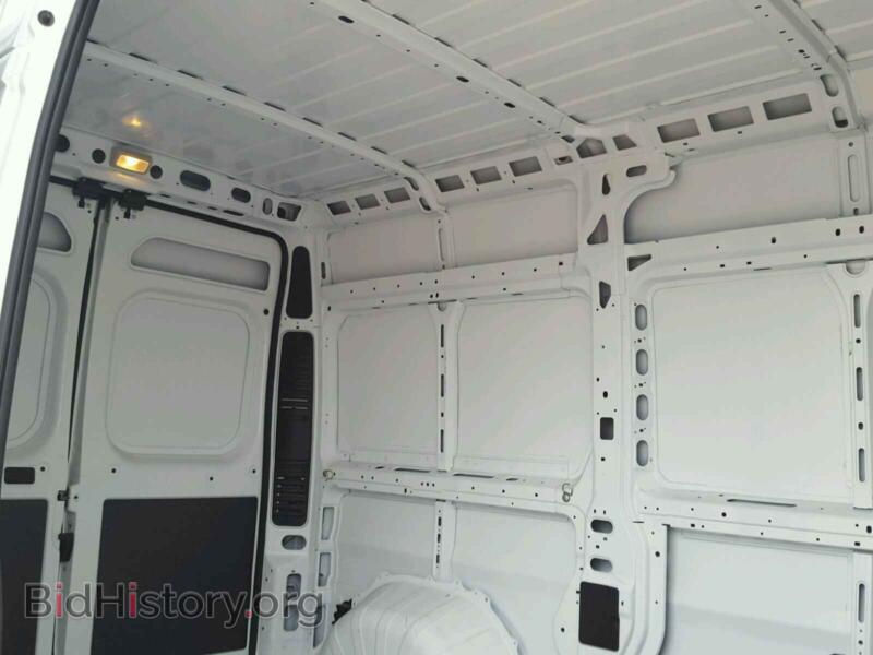 2017 RAM PROMASTER (VIN 3C6TRVBG4HE521050) — photo 6 of 10