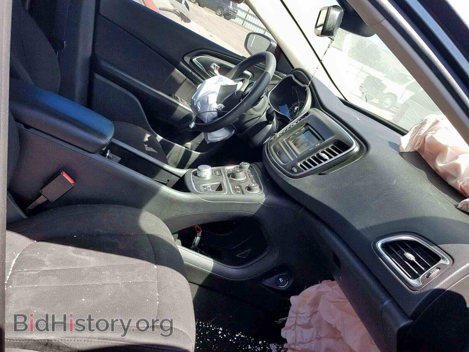 2016 CHRYSLER 200 - VIN: 1C3CCCAB0GN107864 - Photo 5