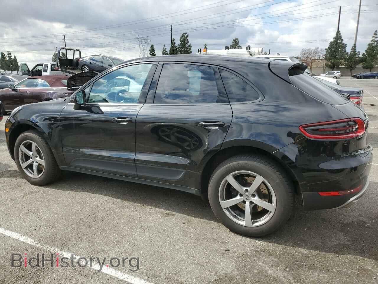 2017 PORSCHE MACAN - VIN: WP1AA2A53HLB04983 - Photo 2