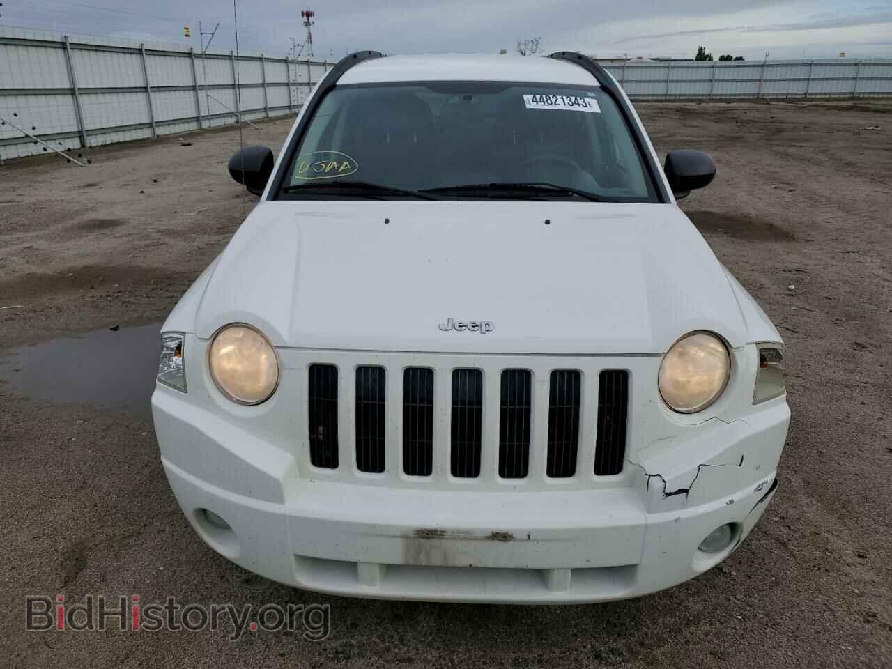 2010 JEEP COMPASS - VIN: 1J4NT4FB2AD589554 - Photo 5