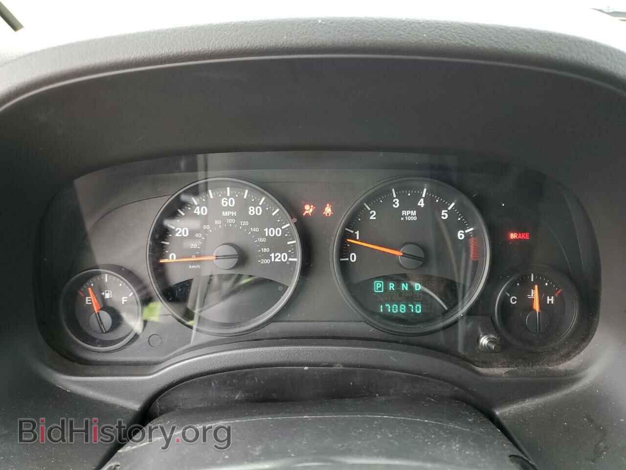 2010 JEEP COMPASS - VIN: 1J4NT4FB2AD589554 - Photo 9
