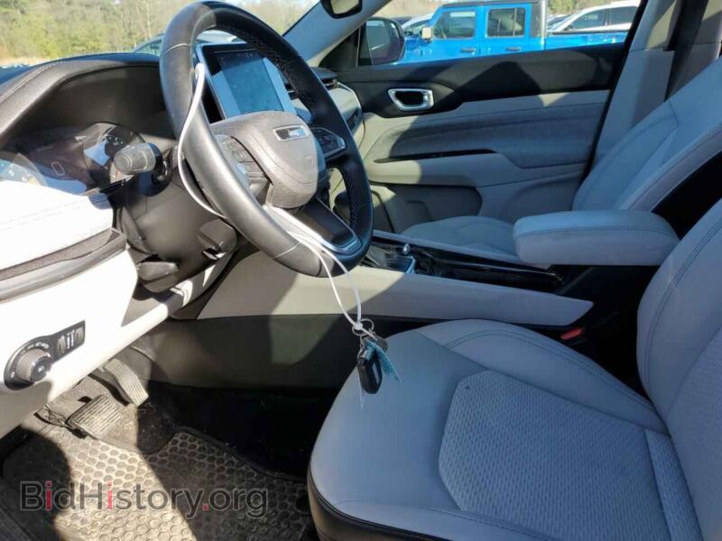 2022 Jeep COMPASS (VIN 3C4NJDBBXNT122724) — photo 7 of 14