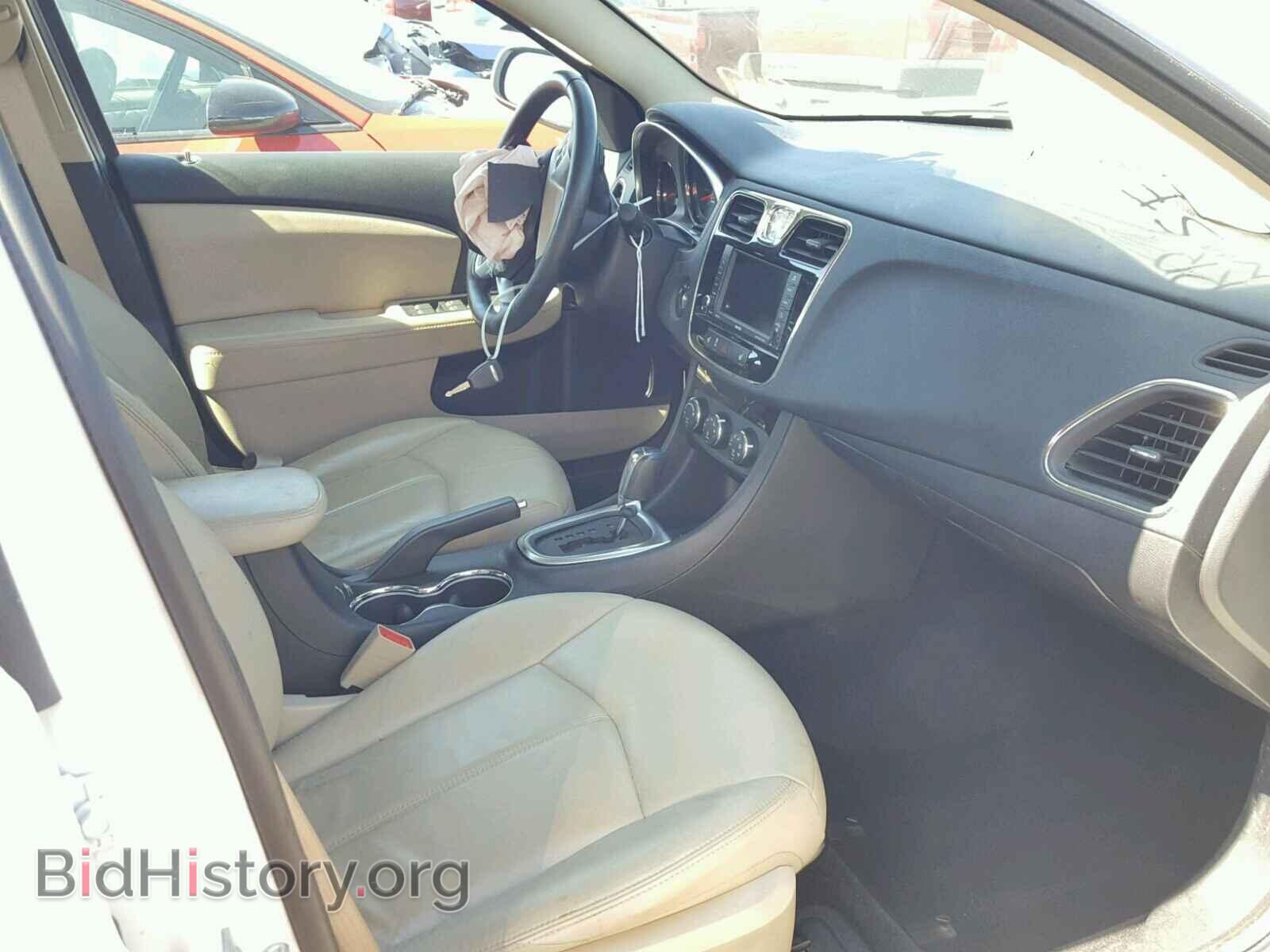 2012 CHRYSLER 200 - VIN: 1C3CCBCG6CN107946 - Photo 5
