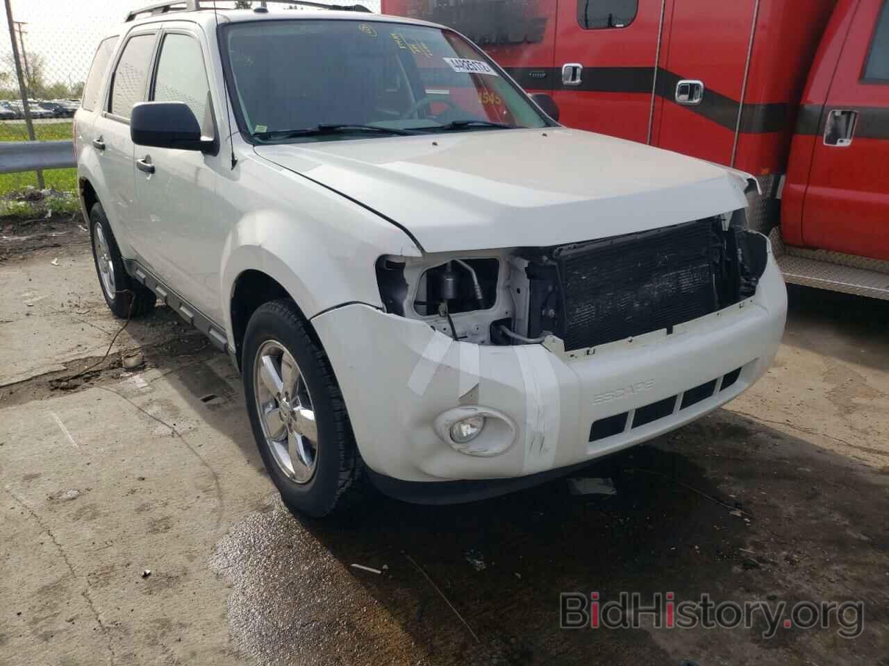 Photo 1FMCU0D76AKA72217 - FORD ESCAPE 2010