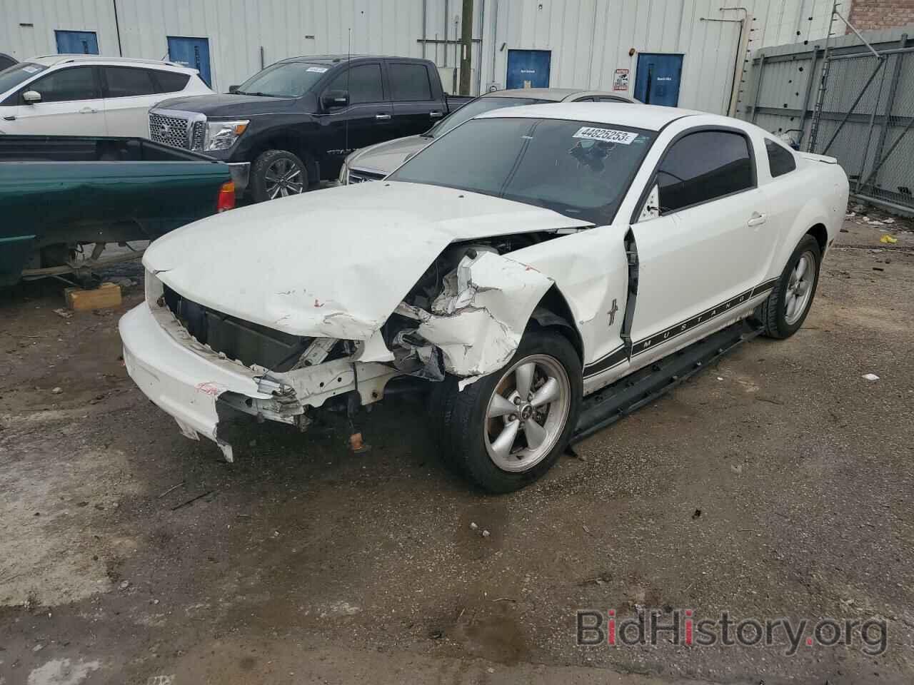 Photo 1ZVFT80N175234055 - FORD MUSTANG 2007