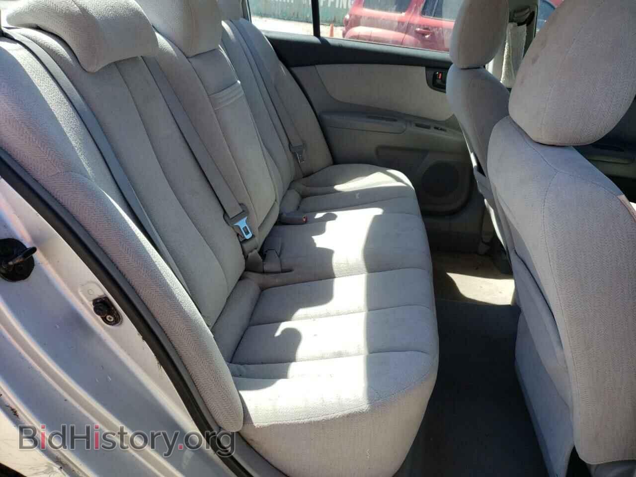 2007 KIA OPTIMA - VIN: KNAGE123775116562 - Фото 10