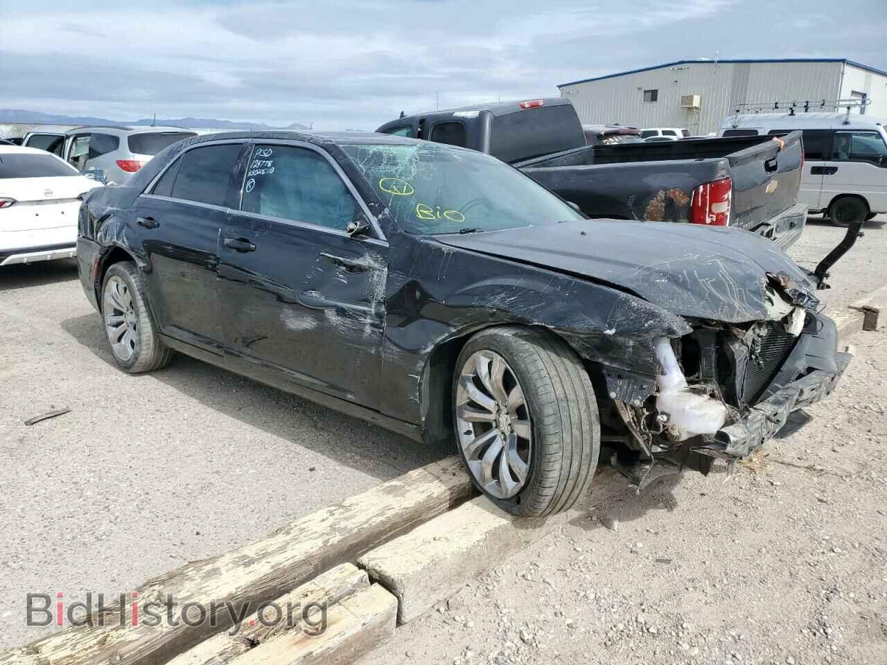 2019 CHRYSLER 300 - VIN: 2C3CCAAG7KH604914 - Фото 4