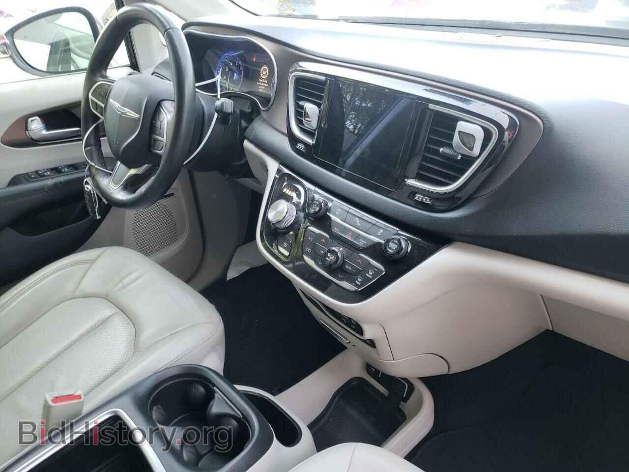 2018 CHRYSLER PACIFICA - VIN: 2C4RC1EGXJR112421 - Фото 9