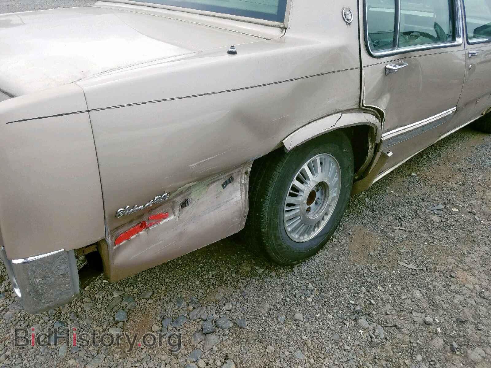 1993 CADILLAC DEVILLE - VIN: 1G6CD53B9P4205642 - Photo 9