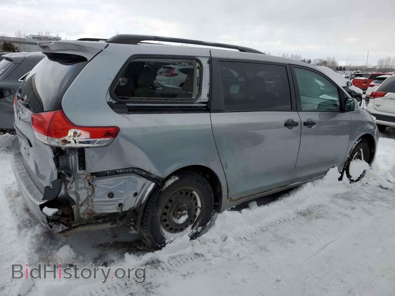 2011 TOYOTA All Models - VIN: 5TDZK3DC4BS057955 - Фото 3