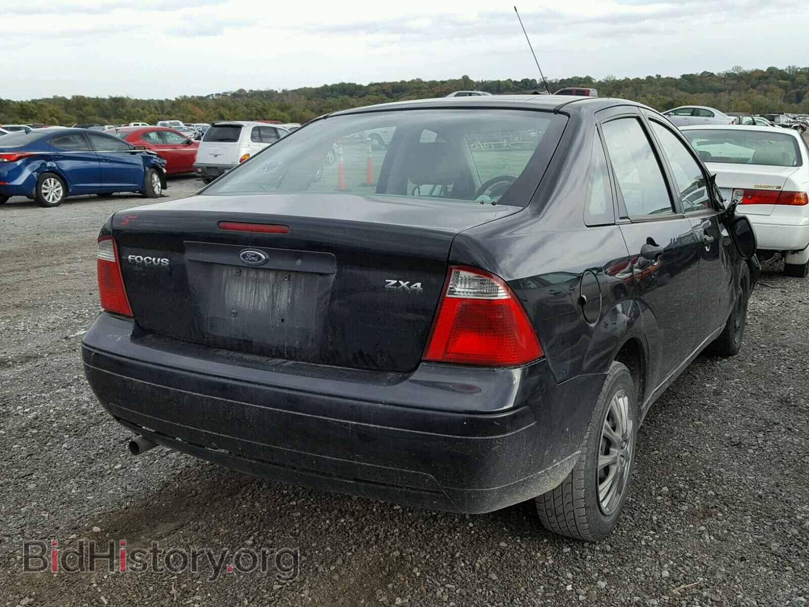 2005 FORD FOCUS - VIN: 1FAFP34N65W279932 - Фото 4