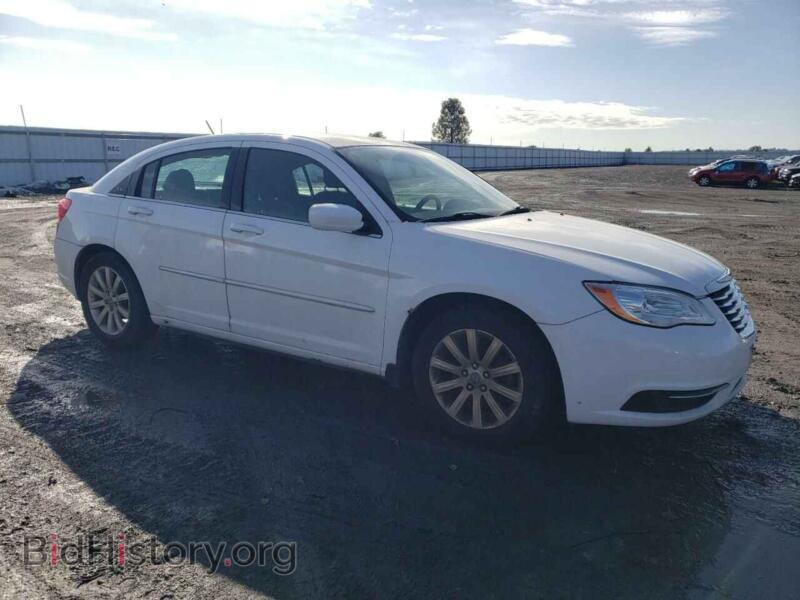2013 Chrysler 200 (VIN 1C3CCBBGXDN703063) — photo 4 of 12