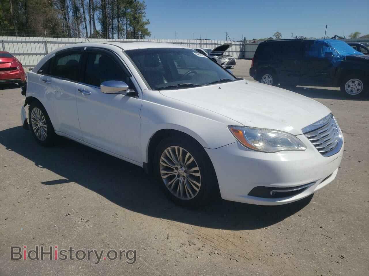 2011 CHRYSLER 200 - VIN: 1C3BC2FGXBN547951 - Фото 4