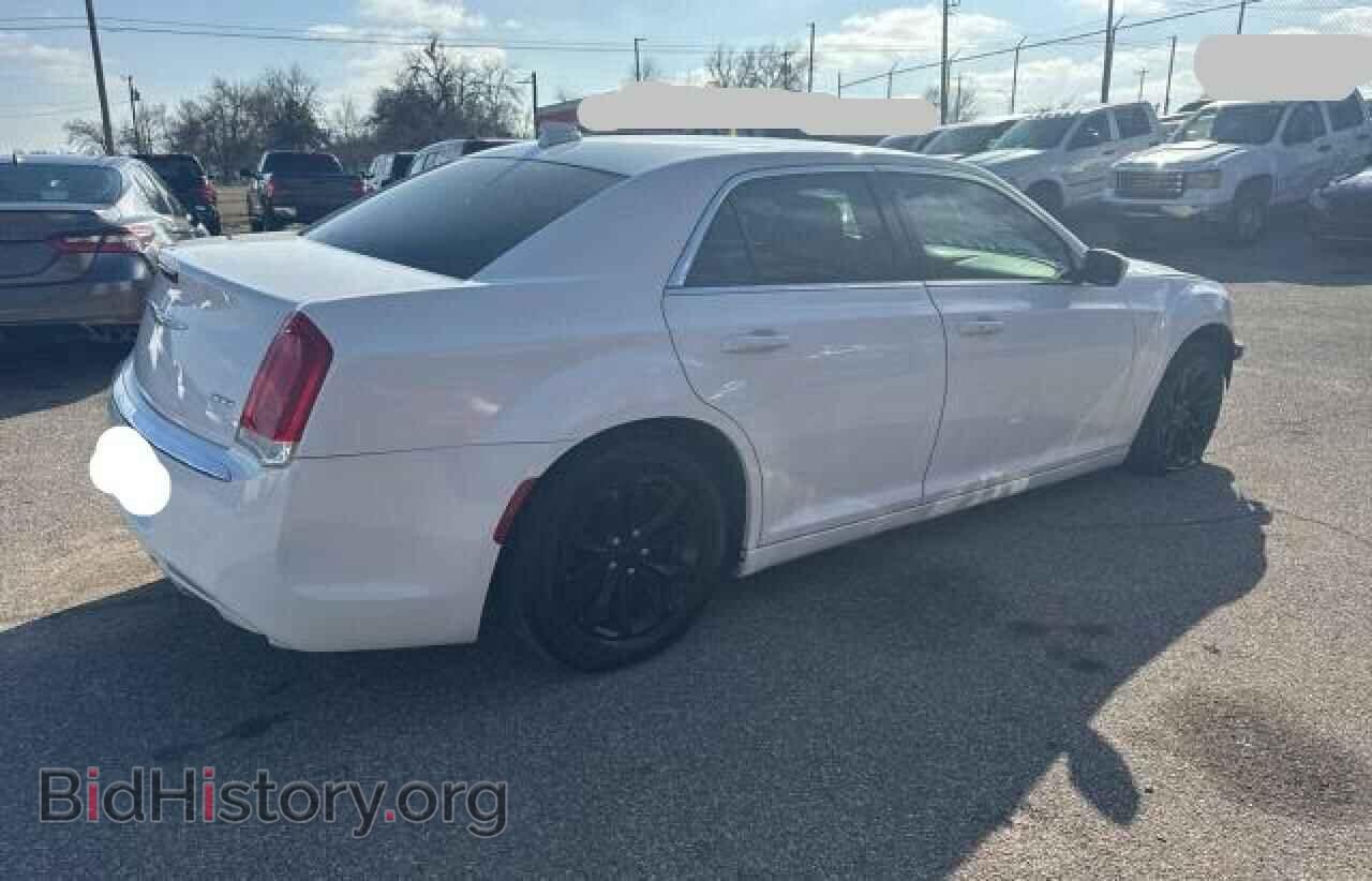 2016 CHRYSLER 300 - VIN: 2C3CCAAG7GH273937 - Фото 4