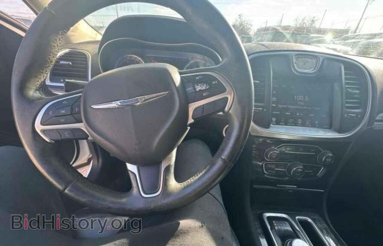 2016 CHRYSLER 300 - VIN: 2C3CCAAG7GH273937 - Фото 9