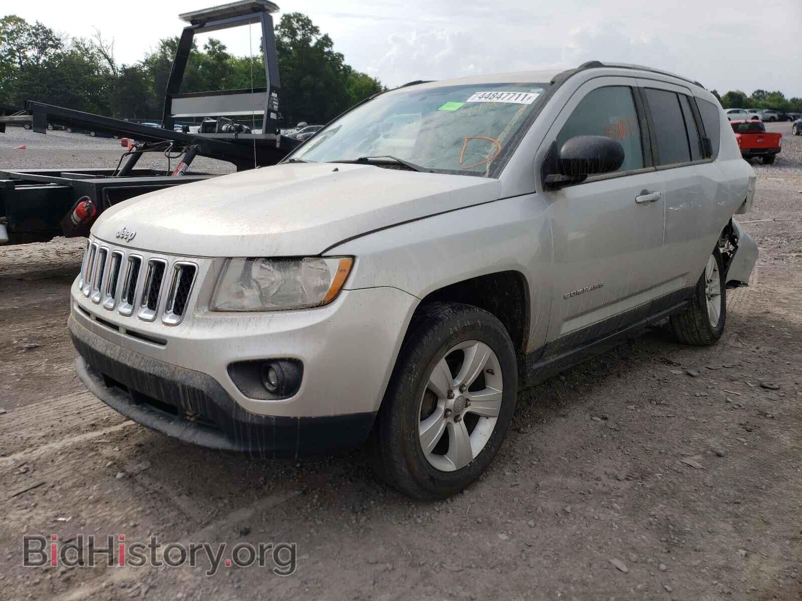 2011 JEEP COMPASS - VIN: 1J4NT1FB3BD267604 - Фото 2