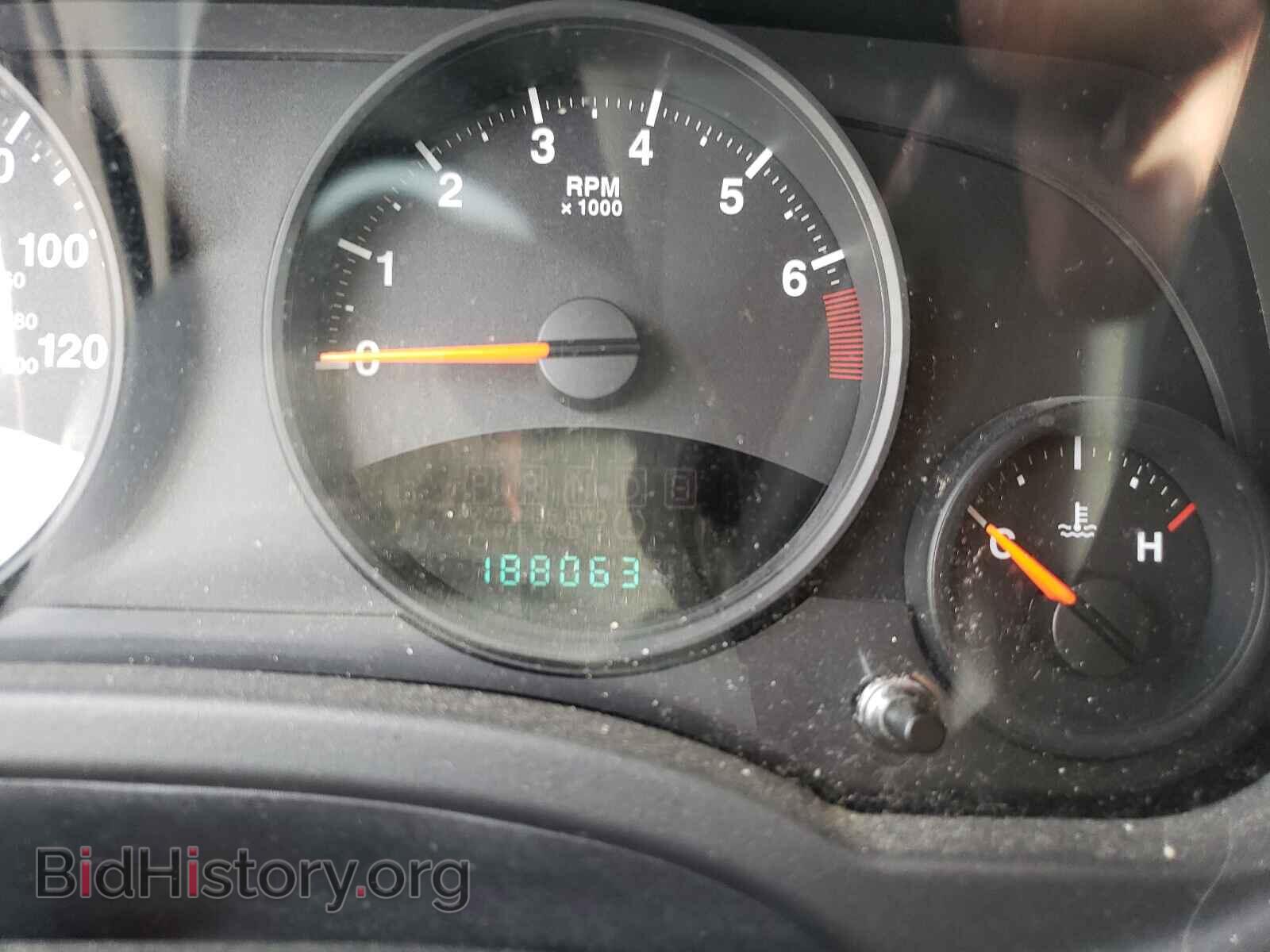 2011 JEEP COMPASS - VIN: 1J4NT1FB3BD267604 - Фото 8