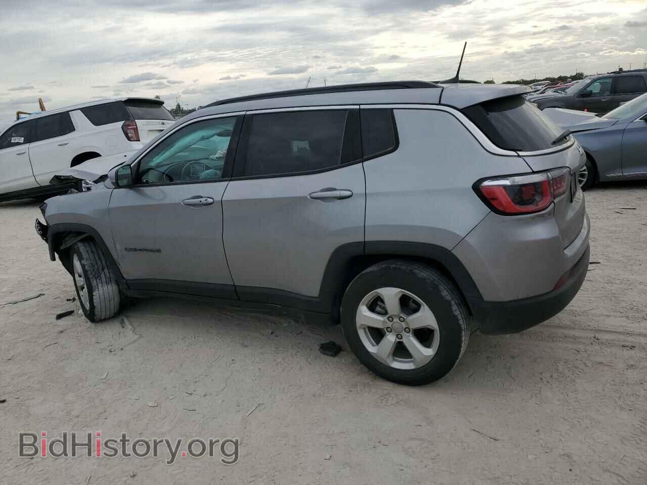 2019 JEEP COMPASS - VIN: 3C4NJCBB8KT851097 - Photo 2