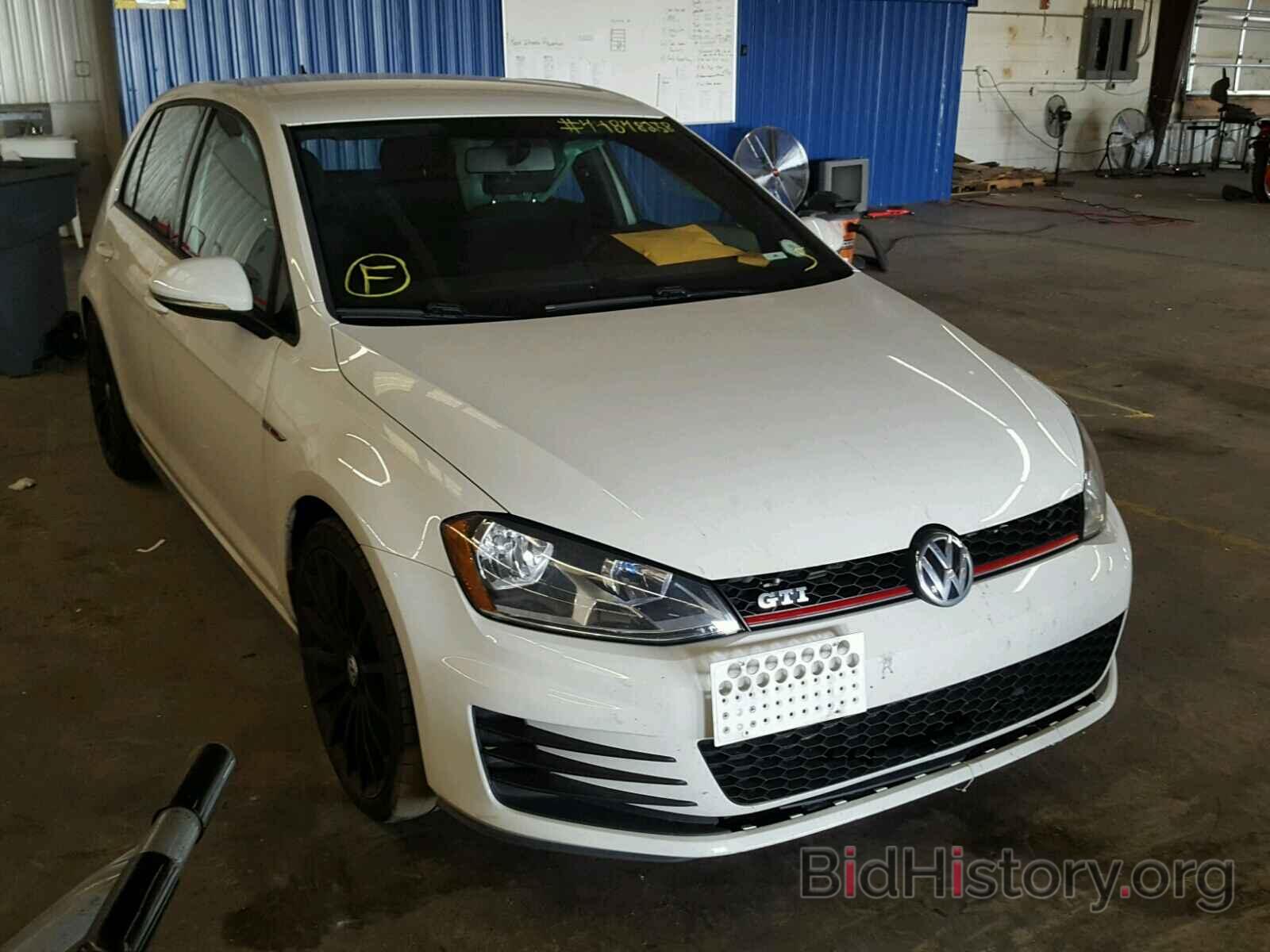 Photo 3VW5T7AU7GM015445 - VOLKSWAGEN GTI 2016