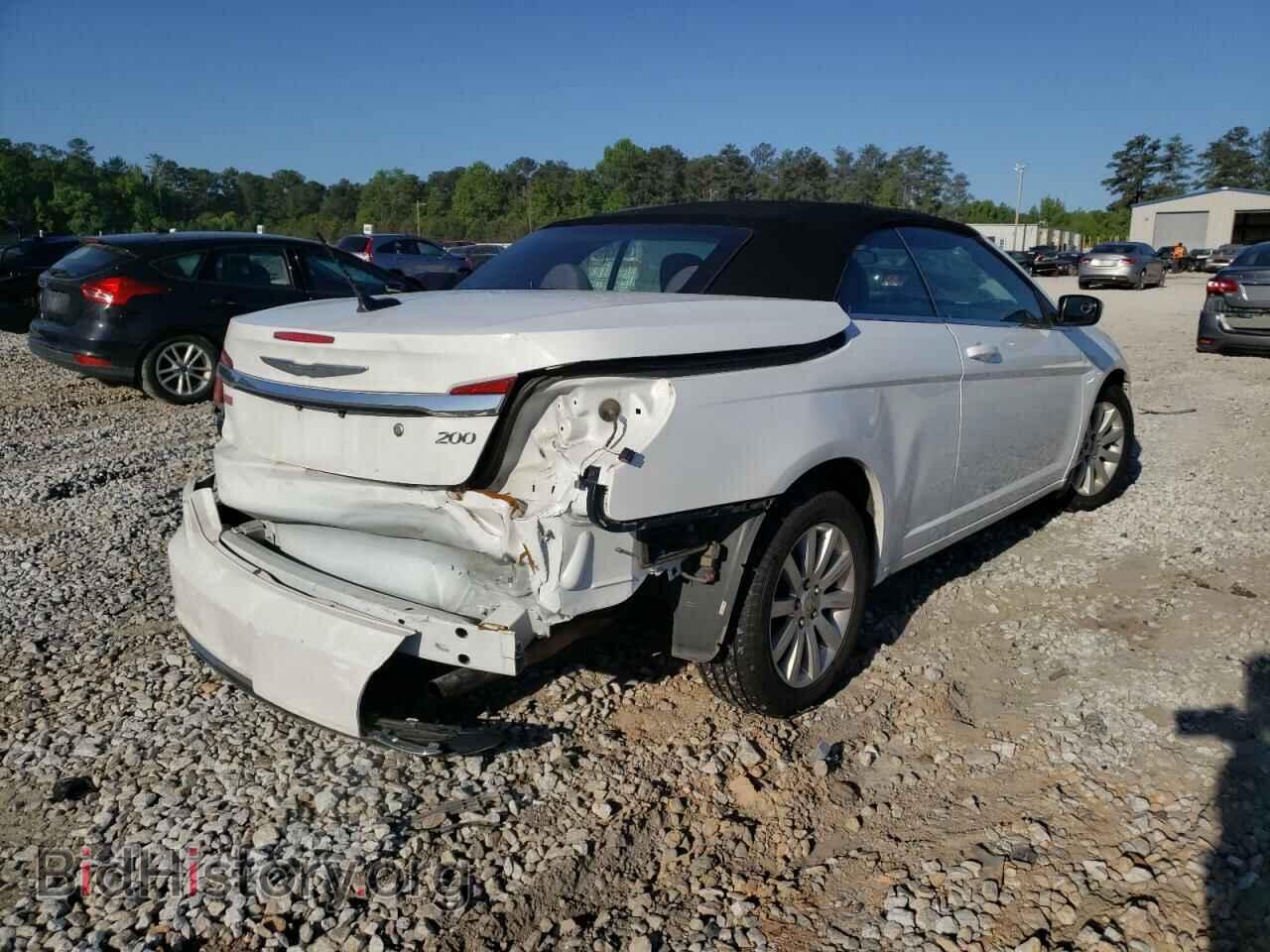 2012 CHRYSLER 200 - VIN: 1C3BCBEB1CN215680 - Фото 4