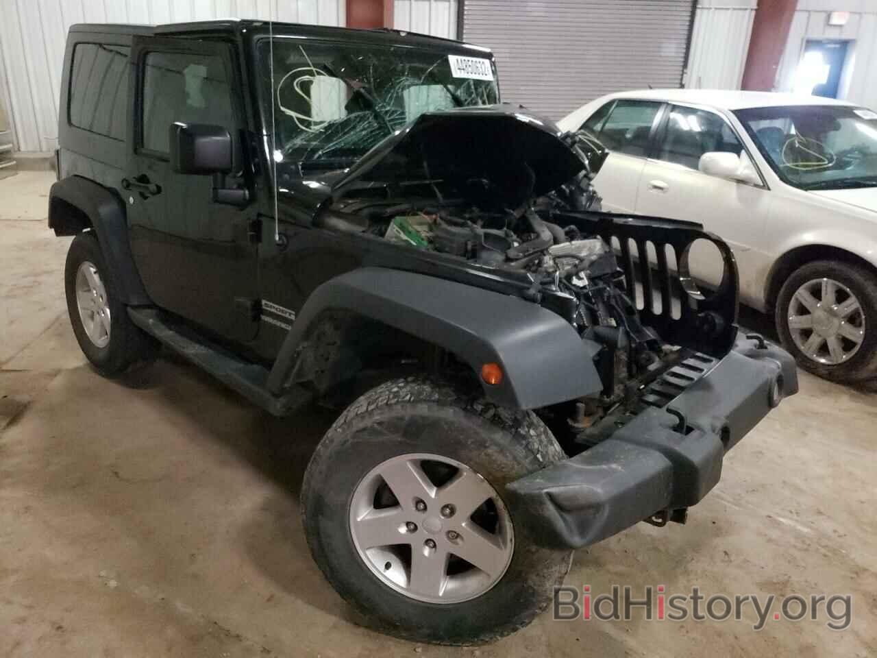 Photo 1J4AA2D15AL180392 - JEEP WRANGLER 2010