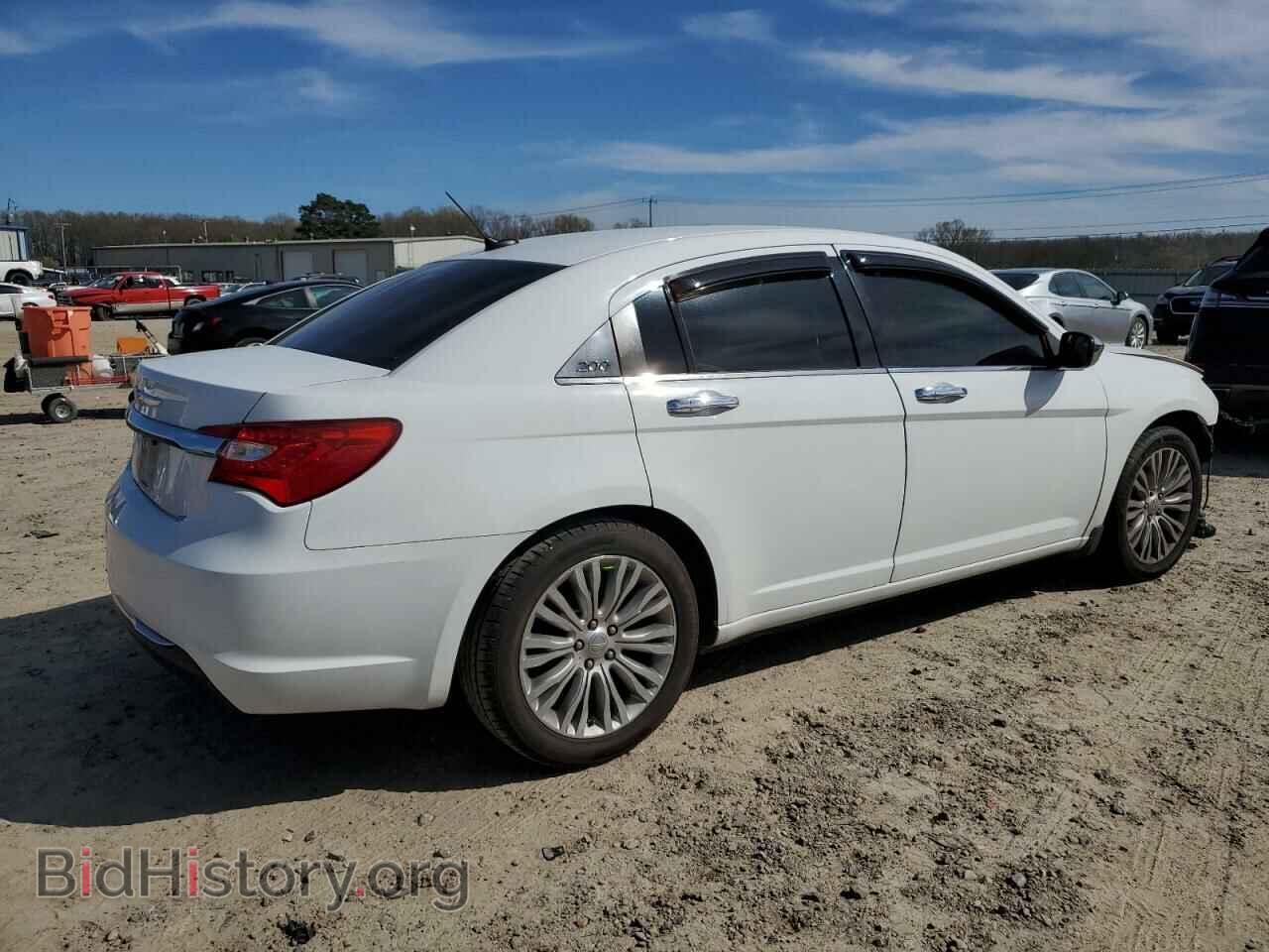 2013 CHRYSLER 200 - VIN: 1C3CCBCG9DN504746 - Фото 3