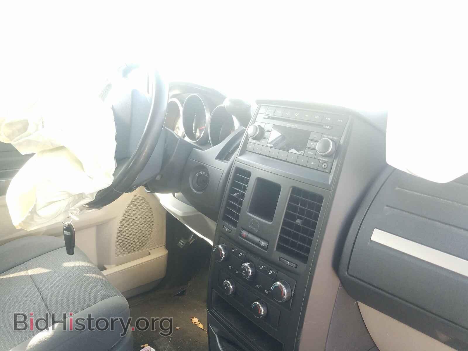 2008 DODGE CARAVAN - VIN: 1D8HN44HX8B110244 - Фото 9