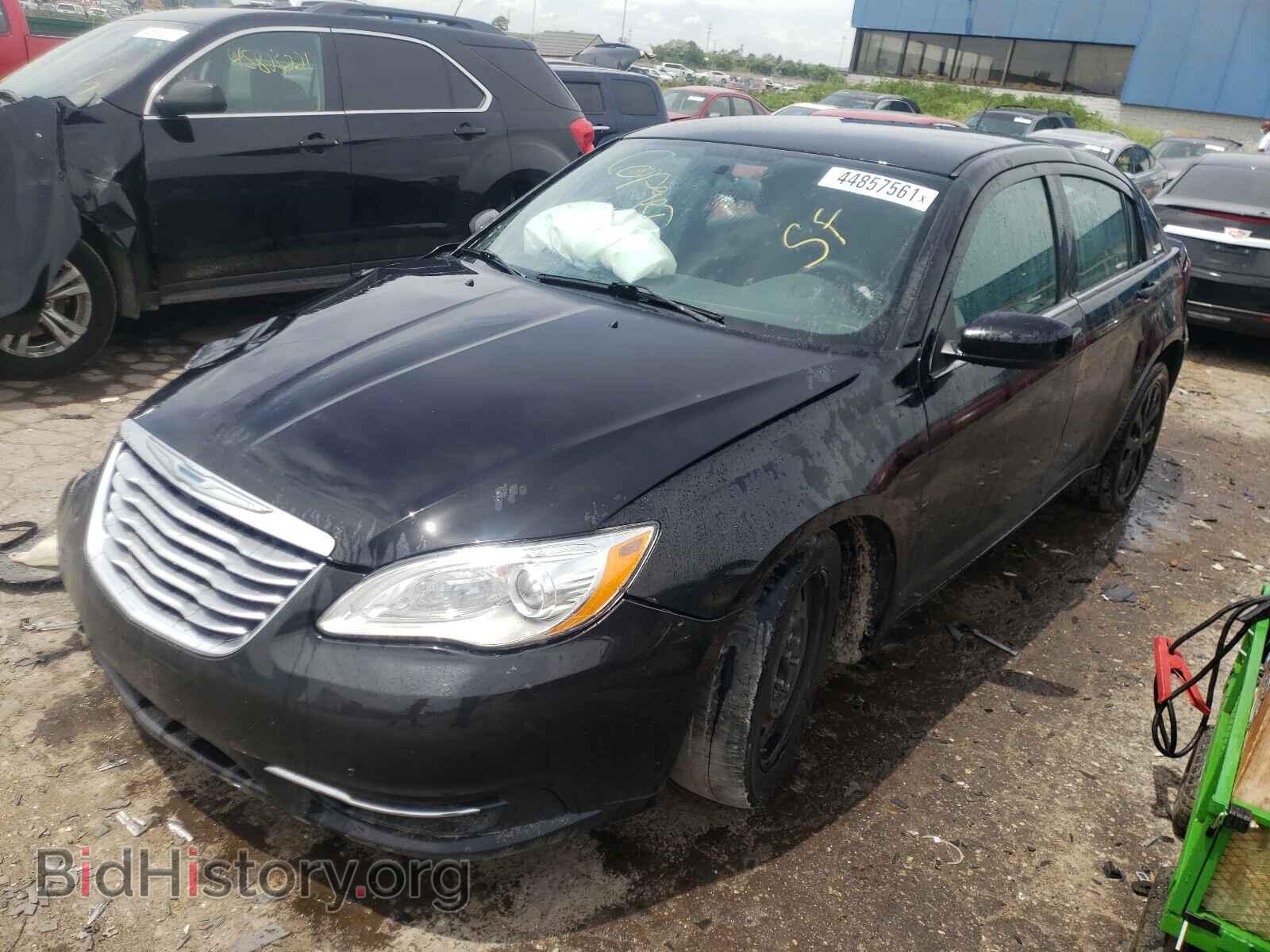 2013 CHRYSLER 200 - VIN: 1C3CCBAB2DN691920 - Photo 2