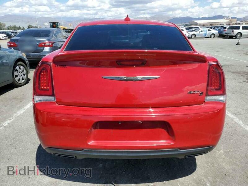 2017 Chrysler 300 (VIN 2C3CCABT5HH605595) — фото 6 из 12